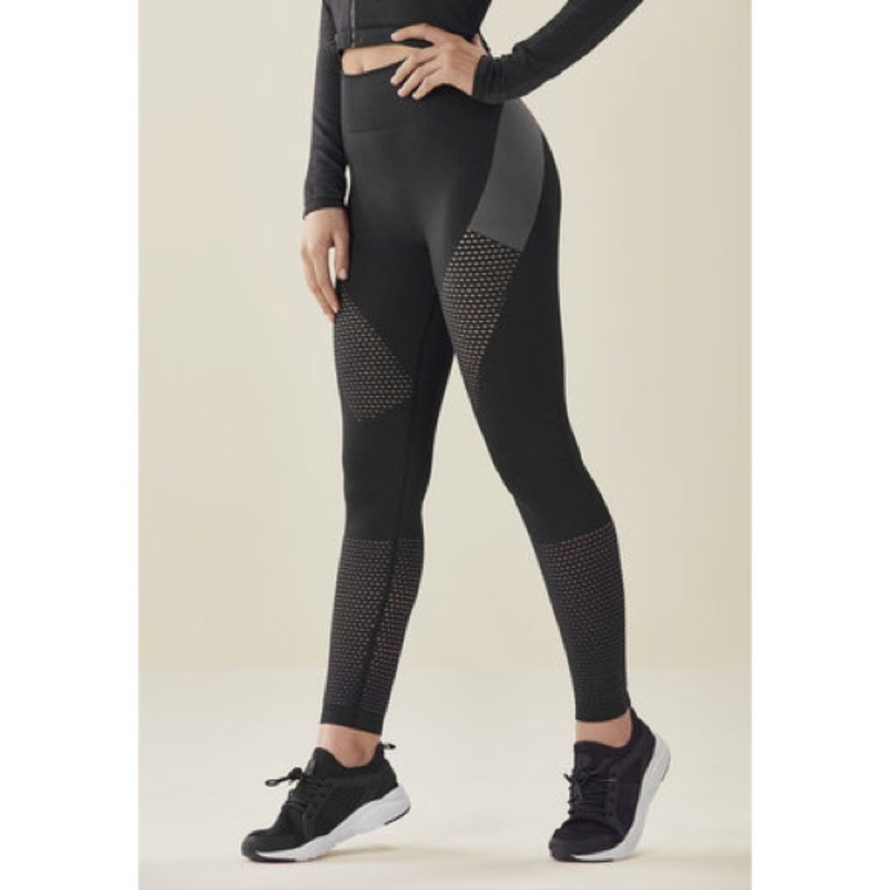 Fabletics Demi Lovato collection leggings